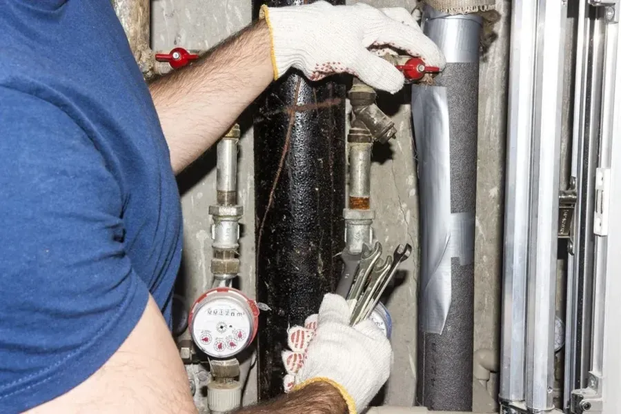Common Signs Of Plumbing Leaks That Homeowners Should Know in Houston, TX Common Signs Of Plumbing Leaks That Homeowners Should Know in Houston, TX